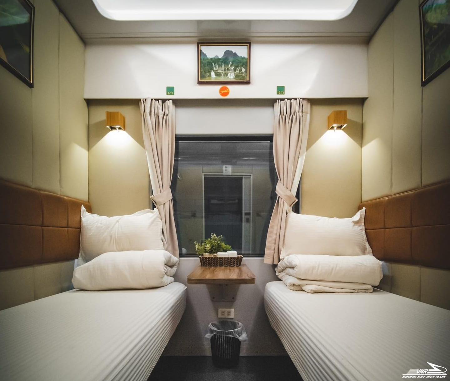 T&agrave;u chất lượng cao SE19/SE20 chạy tuyến H&agrave; Nội - Đ&agrave; Nẵng - H&agrave; Nội c&oacute; khoang giường nằm sang trọng.