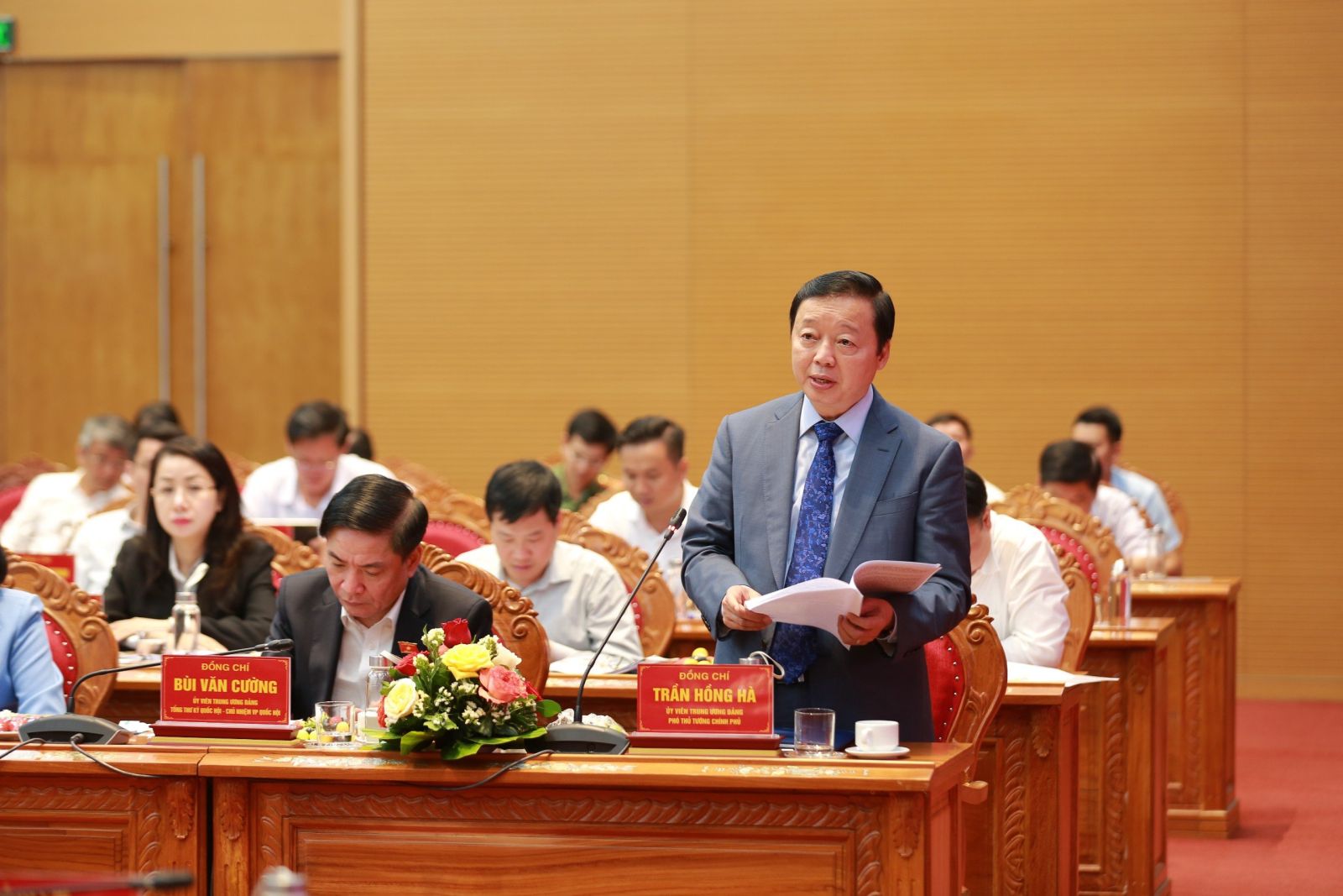 Ph&oacute; Thủ tướng Ch&iacute;nh phủ Trần Hồng H&agrave;&nbsp;giải đ&aacute;p c&aacute;c kiến nghị của tỉnh tại buổi l&agrave;m việc.