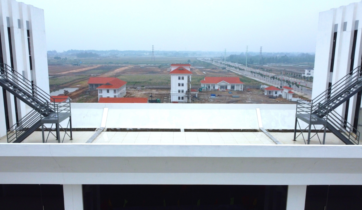 Hệ thống phòng cháy chữa cháy, cầu thang thoát hiểm được chủ đầu tư dự án thi công xây dựng đảm bảo theo quy định hiện hành