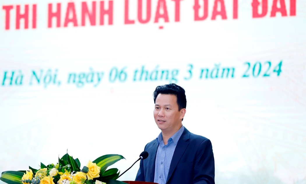 Bộ trưởng Bộ Tài nguyên và Môi trường Đặng Quốc Khánh.