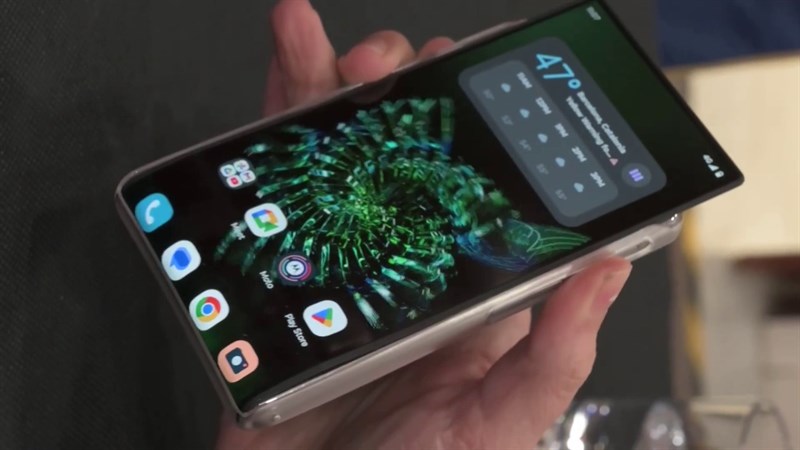 Điện thoại m&agrave;n h&igrave;nh cuộn Motorola RIRZ