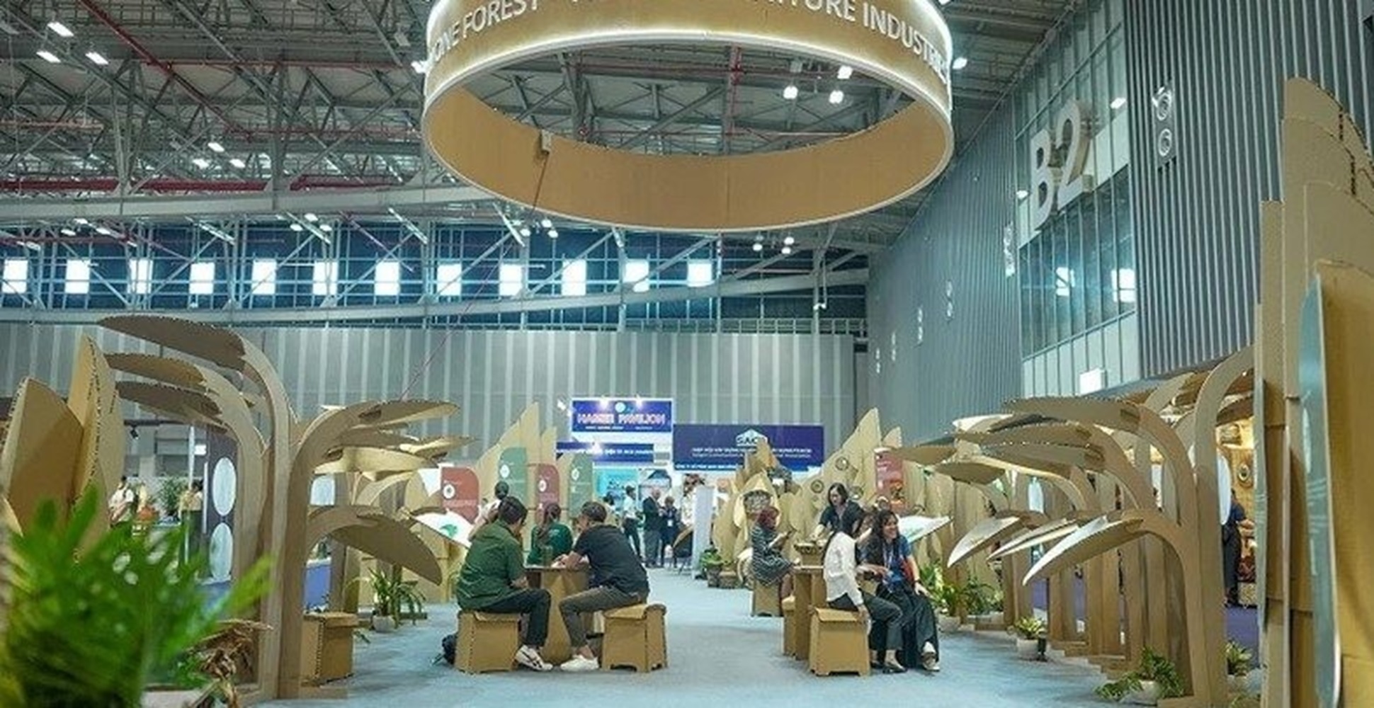 Một góc hội chợ Xuất khẩu Đồ gỗ và Nội thất TP.HCM - Hawa Expo 2024.