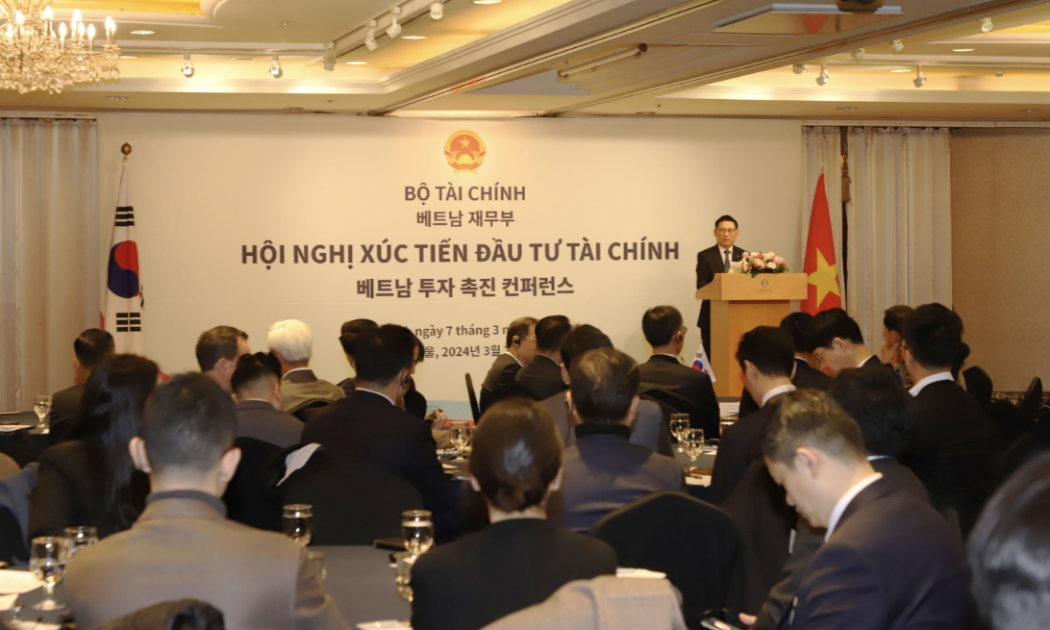 Bộ Trưởng Bộ Tài chính Hồ Đức Phớc phát biểu khai mạc Hội nghị.