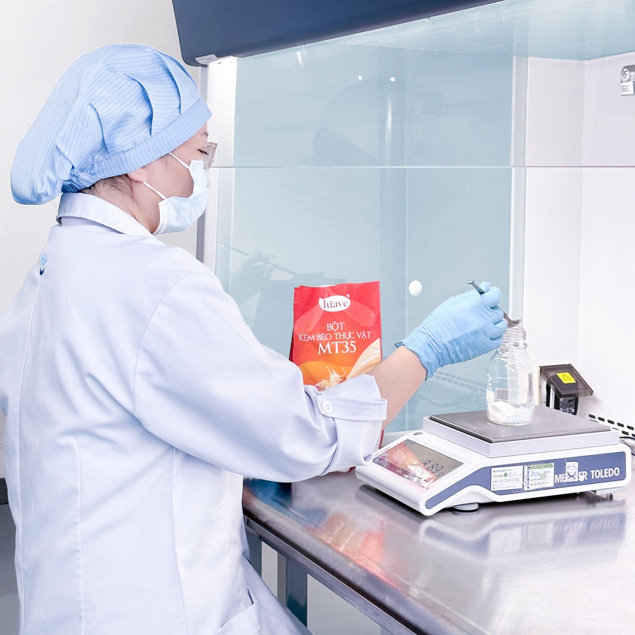 C&aacute;c sản phẩm được kiểm so&aacute;t nghi&ecirc;m ngặt theo ti&ecirc;u chuẩn quốc tế.