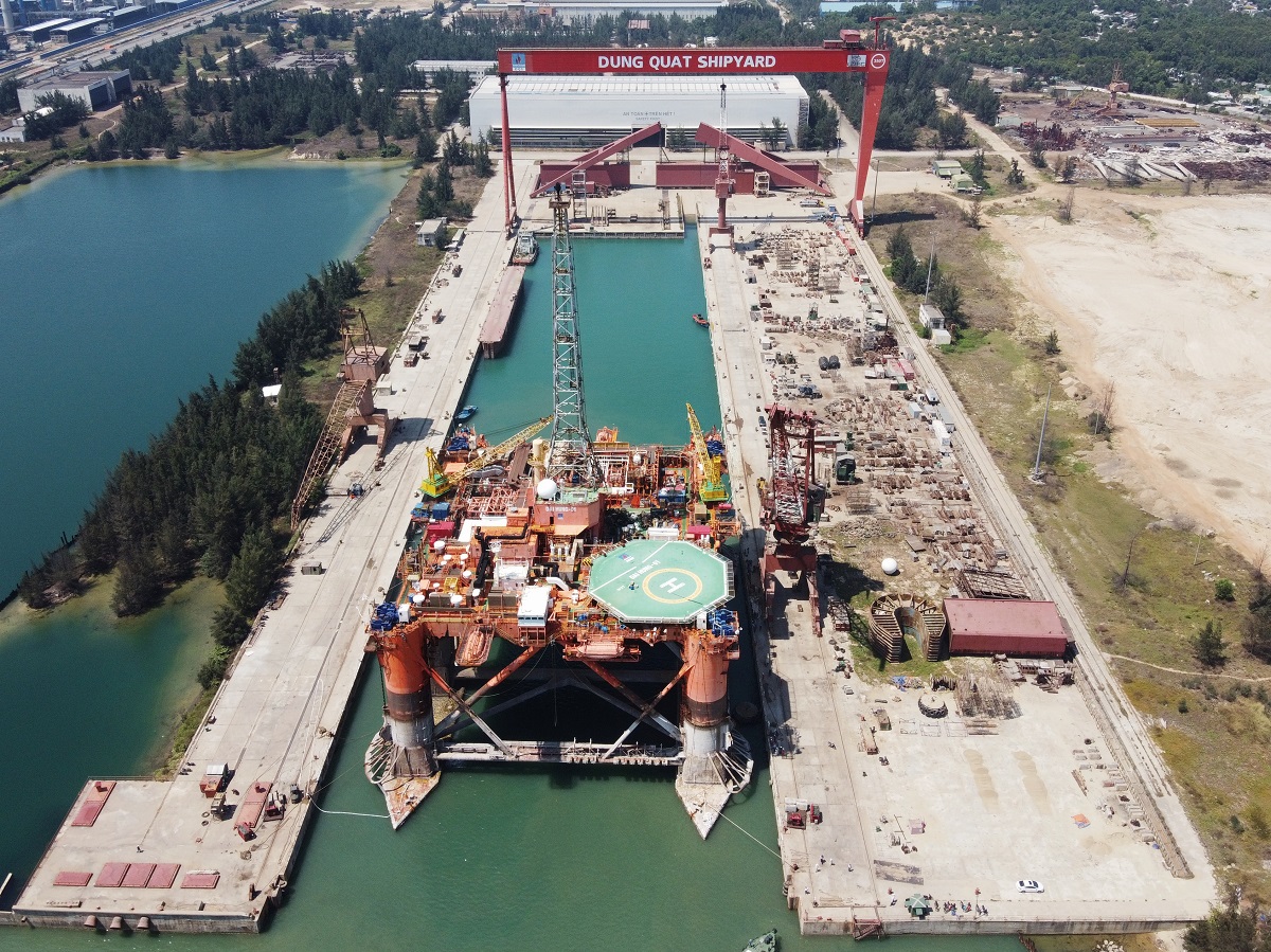 Giàn khoan Đại Hùng 01 trong dock của DQS (Ảnh: Minh Anh)