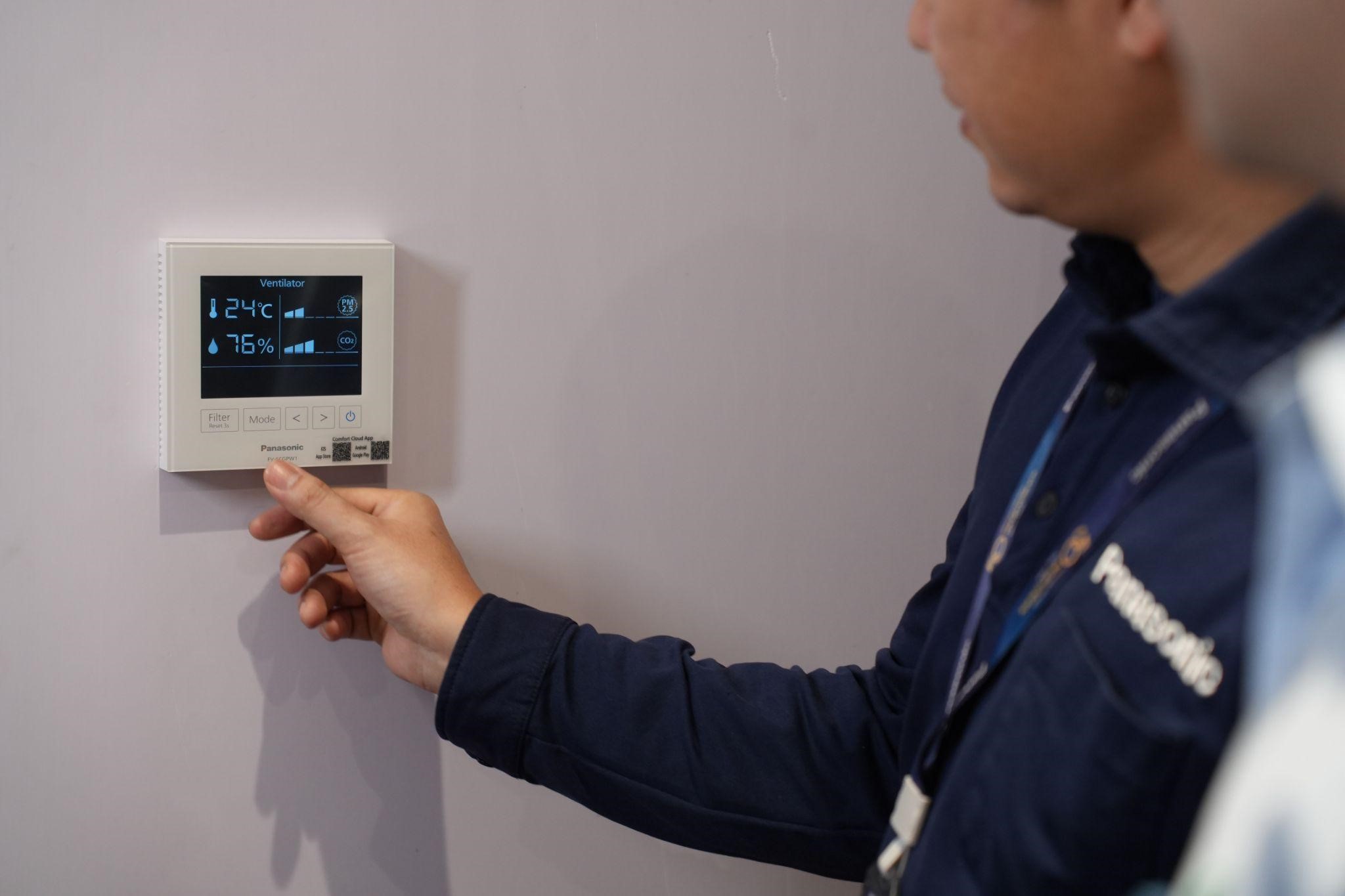 Dễ d&agrave;ng theo d&otilde;i c&aacute;c chỉ số trong kh&ocirc;ng kh&iacute; với hệ thống CAMS.