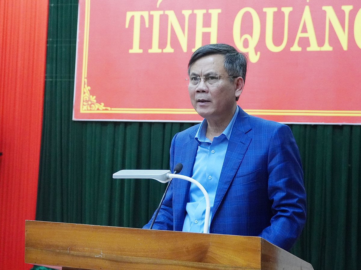 Chủ tịch UBND tỉnh Quảng Bình Trần Thắng phát biểu chỉ đạo tại hội nghị