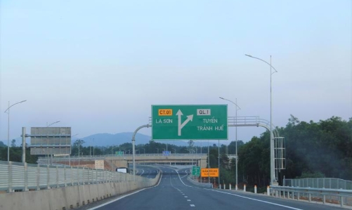 Sẽ bổ sung mở rộng điểm dừng khẩn cấp tại cao tốc Cam Lộ - La Sơn