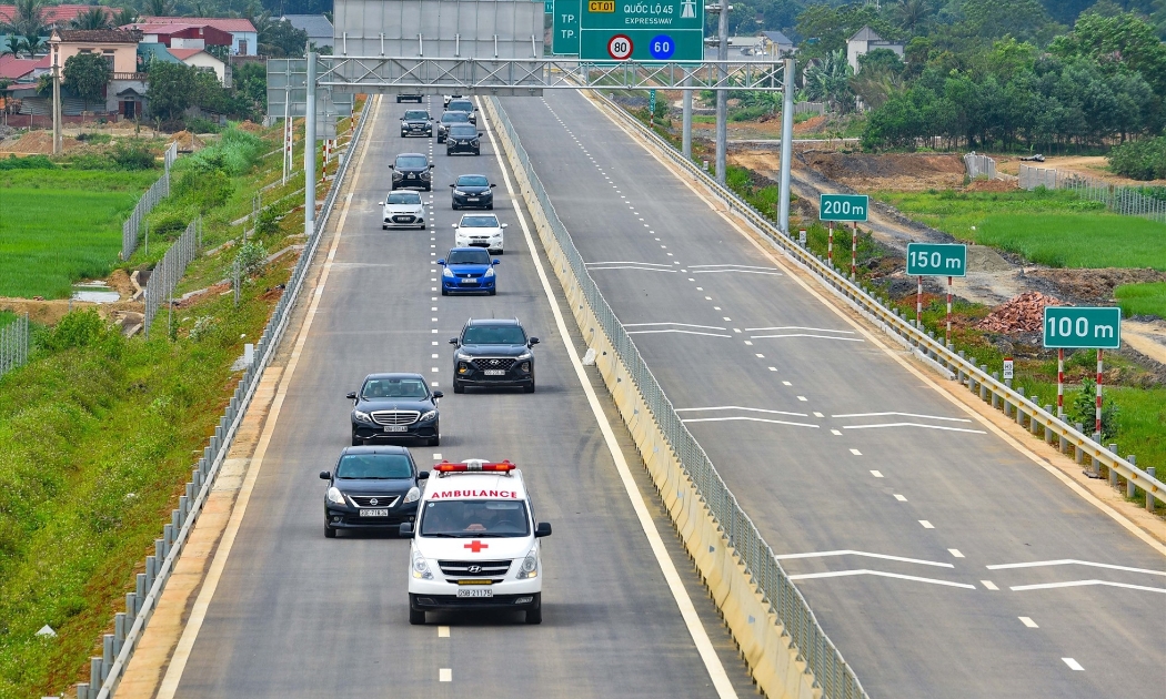 Để khai thác đồng bộ, UBND tỉnh Ninh đề nghị mở rộng đoạn Mai Sơn - Quốc lộ 45 tối thiểu đạt 4 làn xe hoàn chỉnh.