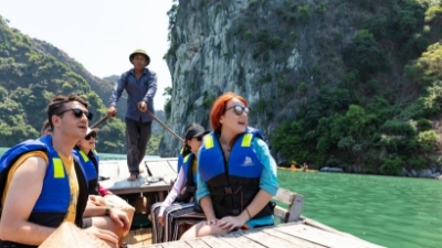 Vietnam to open first tourism promotion office in Laos