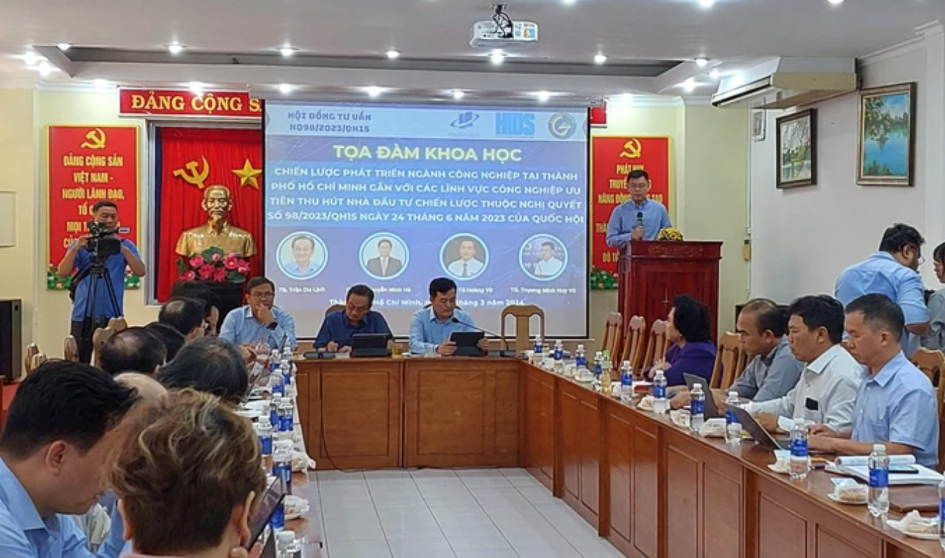 Theo TS Trần Du Lịch: 