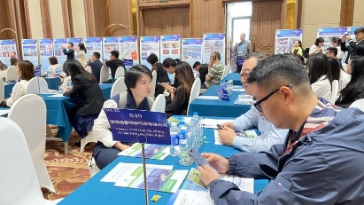 200 Vietnamese & Chinese firms seek cooperation at Hanoi forum