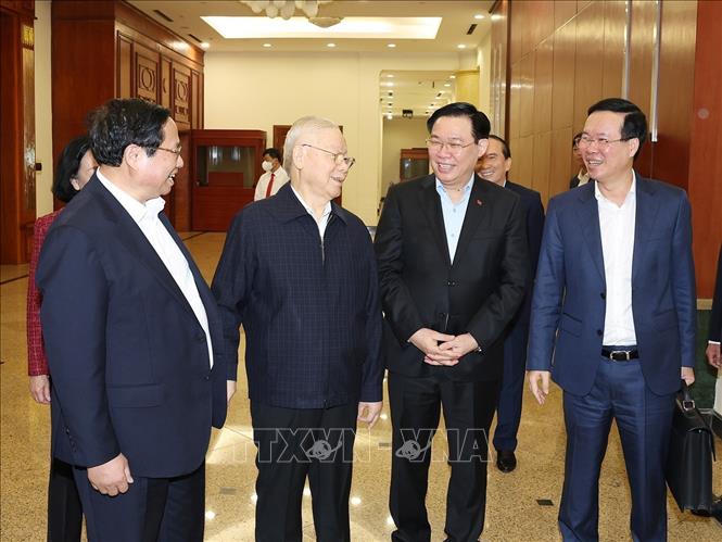 Tổng Bí thư Nguyễn Phú Trọng cùng các đồng chí lãnh đạo Đảng, Nhà nước tham dự phiên họp - Ảnh: TTXVN