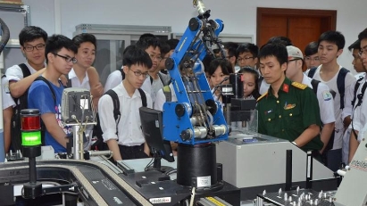 Startup support for students coming