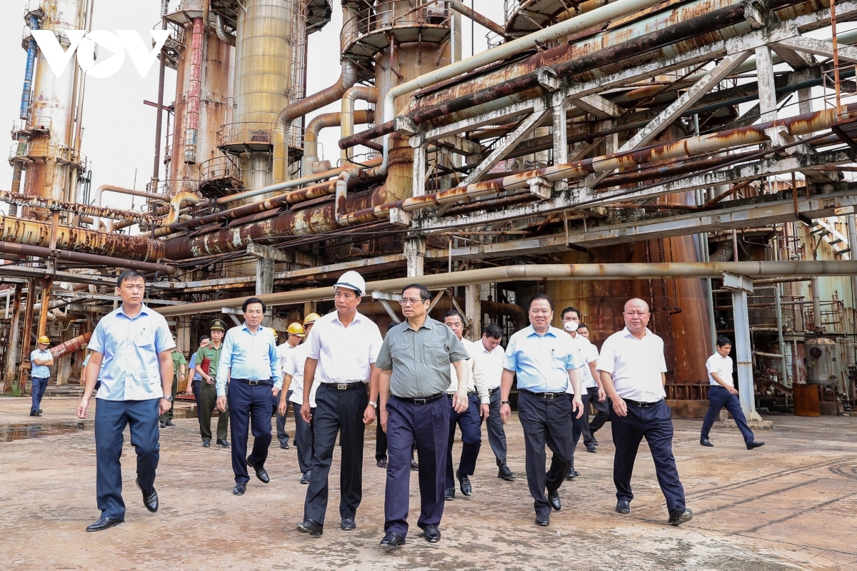 Thủ tướng Phạm Minh Chính trong một lần kiểm tra và làm việc với lãnh đạo các bộ, ngành về dự án này. Ảnh: VOV