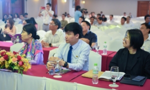 Các đại biểu tham dự phiên thảo luận với chủ đề “Đầu tư, ứng dụng công nghệ hiệu quả tại các tòa soạn”