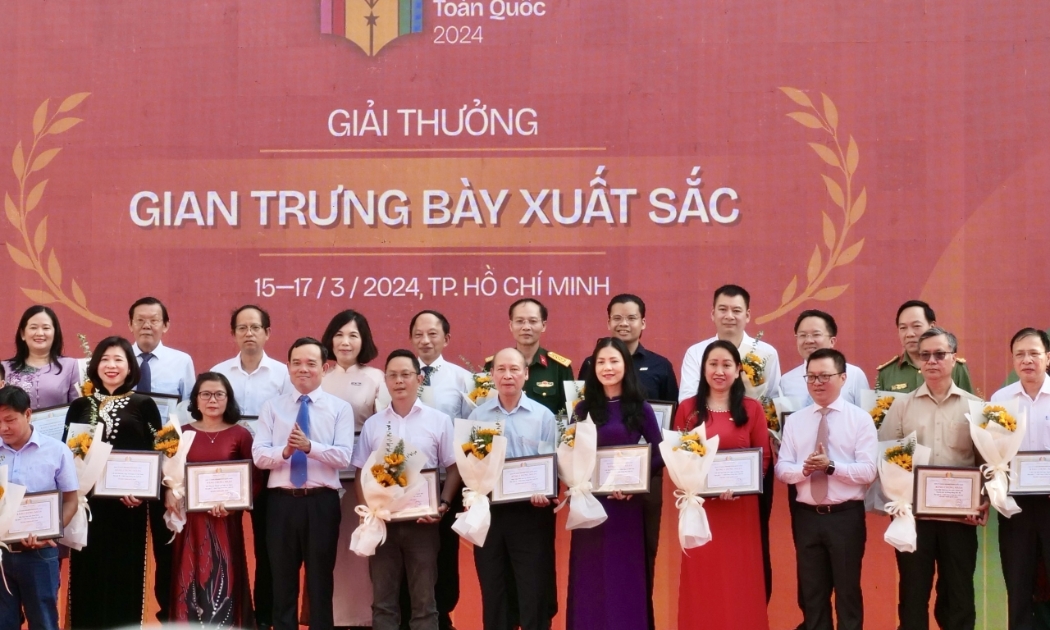 Tạp chí Kinh tế Việt Nam vinh dự được Hội đồng giải thưởng trao giải B về Gian trưng bày xuất sắc tại Hội Báo toàn quốc năm 2024.
