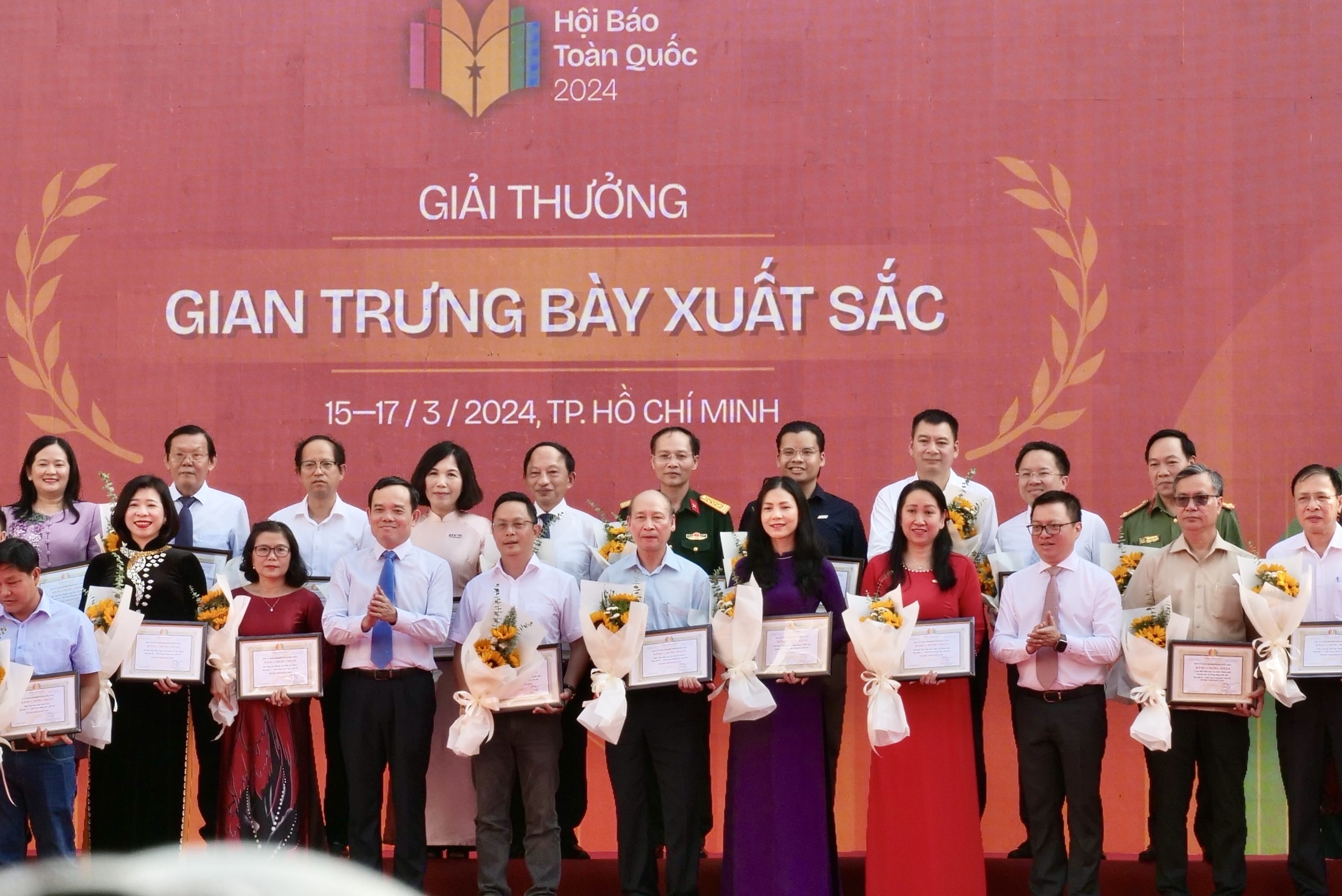 Tạp chí Kinh tế Việt Nam vinh dự được Hội đồng giải thưởng trao giải B về Gian trưng bày xuất sắc tại Hội Báo toàn quốc năm 2024. 