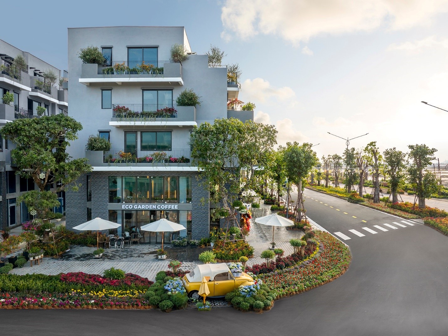 Ảnh thực tế khu nh&agrave; phố Đại lộ H&ugrave;ng Vương Eco Central Park.