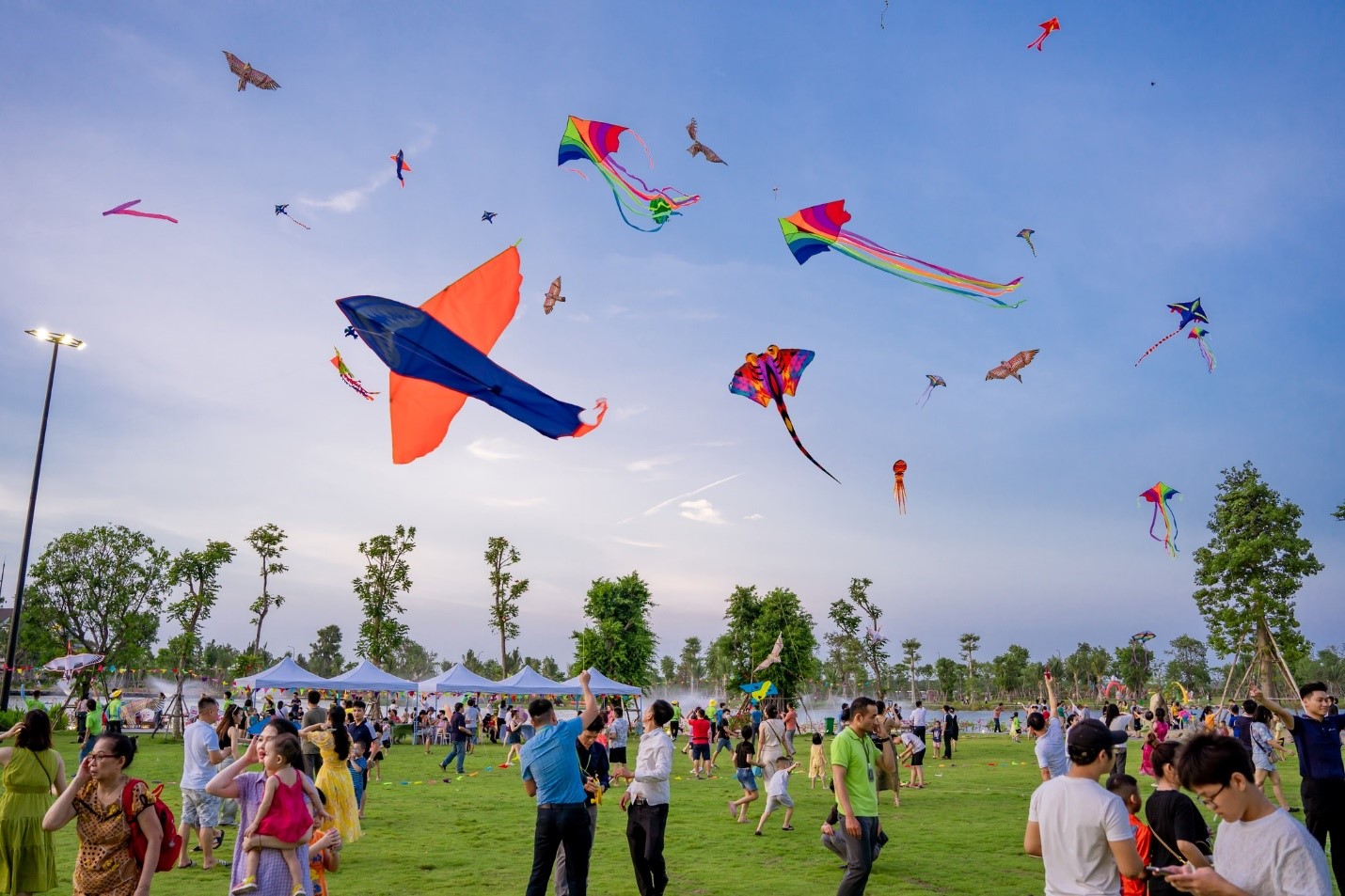 Công viên Hồ thiên nga Eco Central Park rộng 10 ha trở thành trung tâm vui chơi, giải trí mới của người Nghệ An.