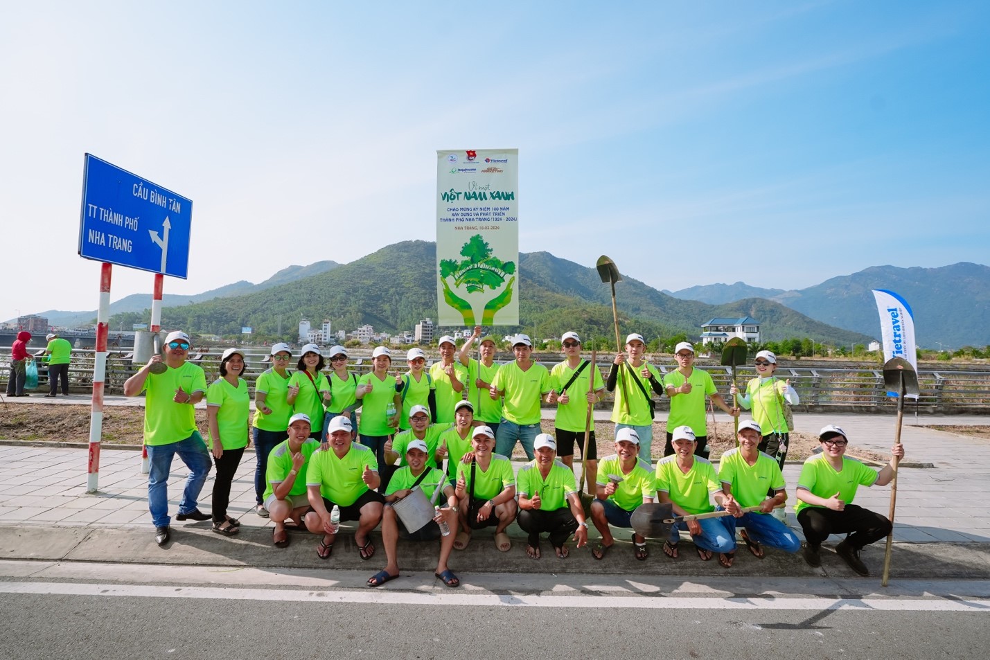 Imexpharm Pharmaceutical Joint Stock Company responded to the event For a Green Vietnam