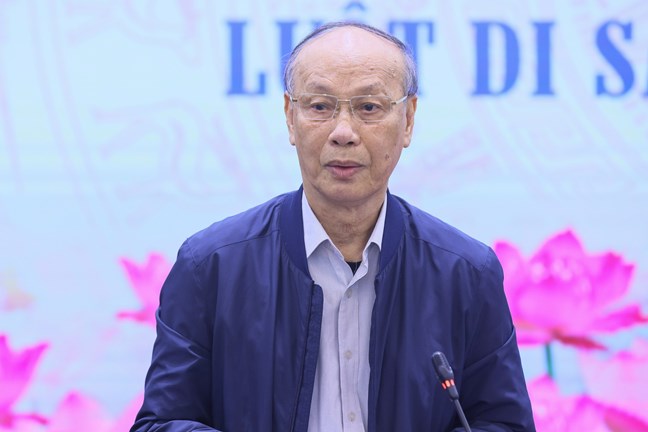 GS.TS Trần Ngọc Đường, Chủ nhiệm Hội đồng Tư vấn Dân chủ và Pháp luật phát biểu tại Hội nghị.