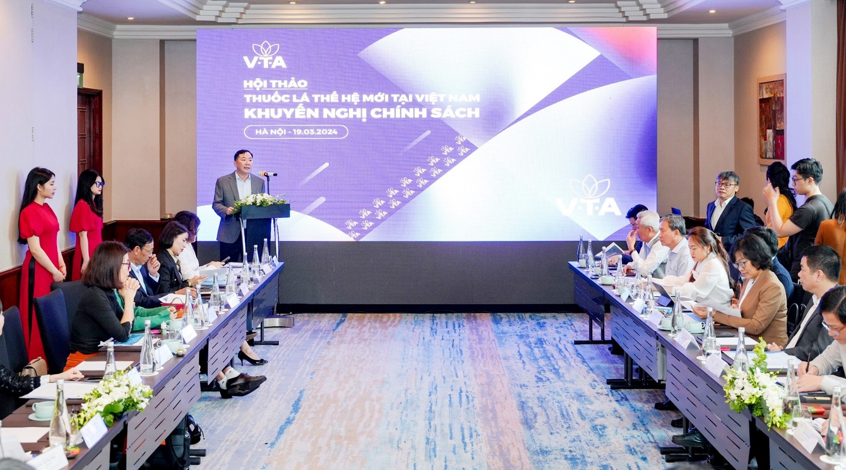 Nhiều hội thảo đã được tổ chức liên tục trong thời gian qua để bàn về kinh nghiệm của các nước phát triển trong việc quản lý thuốc lá thế hệ mới để tìm ra hướng đi phù hợp cho Việt Nam.