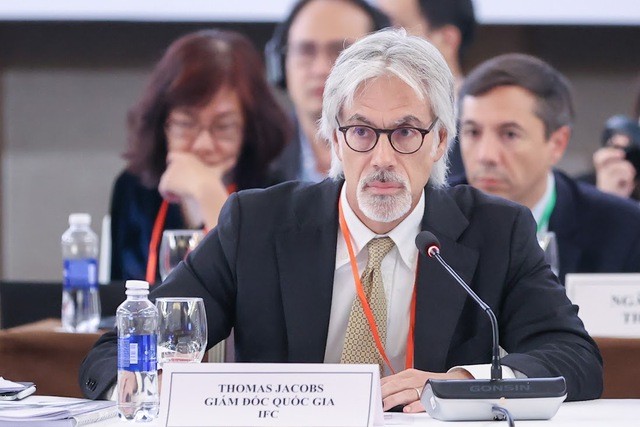 Ông Thomas Jacobs, Giám đốc quốc gia IFC tại Việt Nam cho rằng cần hành động khẩn trưởng để áp dụng ý tưởng mới vào tăng trưởng xanh.