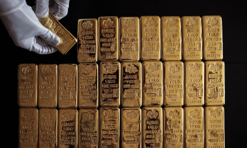 Giá vàng thế giới giằng co trong lúc chờ quyết định của Fed, “cá mập” SPDR Gold Trust mua liên tục