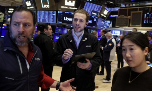 Chứng khoán Mỹ và giá dầu cùng tăng, bitcoin tụt hơn 10.000 USD so với kỷ lục