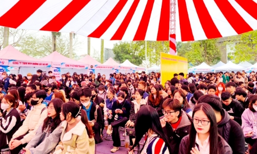 Tuyển dụng hàng nghìn việc làm cho lao động trẻ tại Hà Nội 