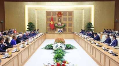  Dutch Businesses Seek Deeper Vietnam Ties, PM pledges support