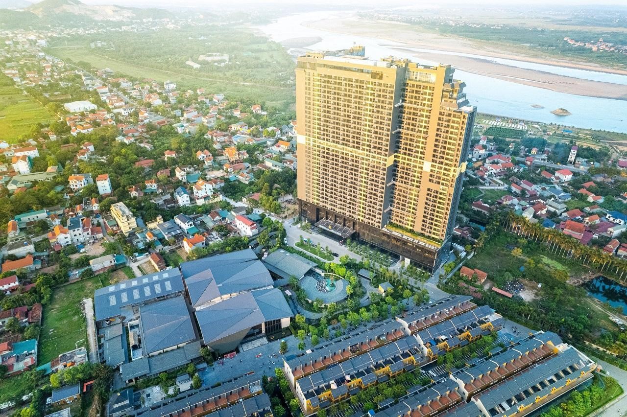 Toàn cảnh tổ hợp nghỉ dưỡng khoáng nóng Lynn Times Thanh Thủy.