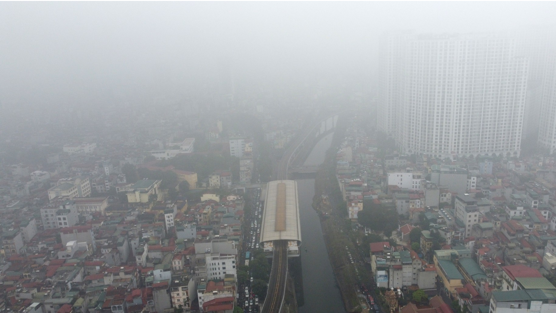 Trong 3 ngày liên tiếp, từ 4 - 6/3, thủ đô Hà Nội có chỉ số ô nhiễm không khí đứng đầu thế giới.