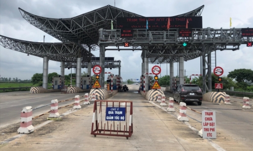 Doanh thu dự án BOT Cầu Thái Hà tụt dốc, nhà đầu tư không đủ vốn nâng cấp đường dẫn lên cầu
