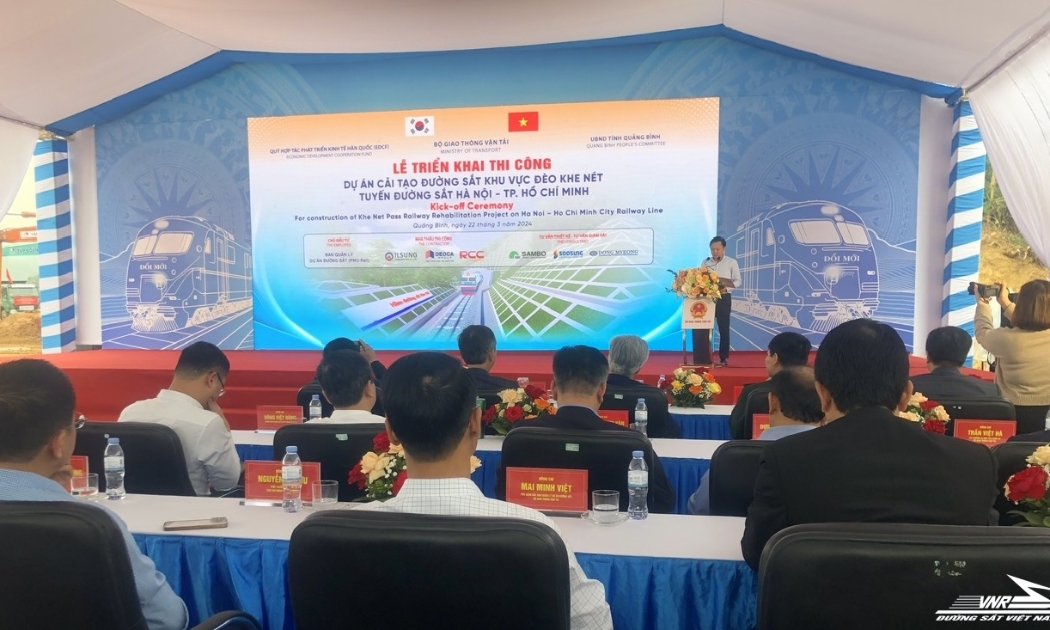 Lễ phát lệnh triển khai thi công dự án cải tạo đường sắt khu vực đèo Khe Nét.