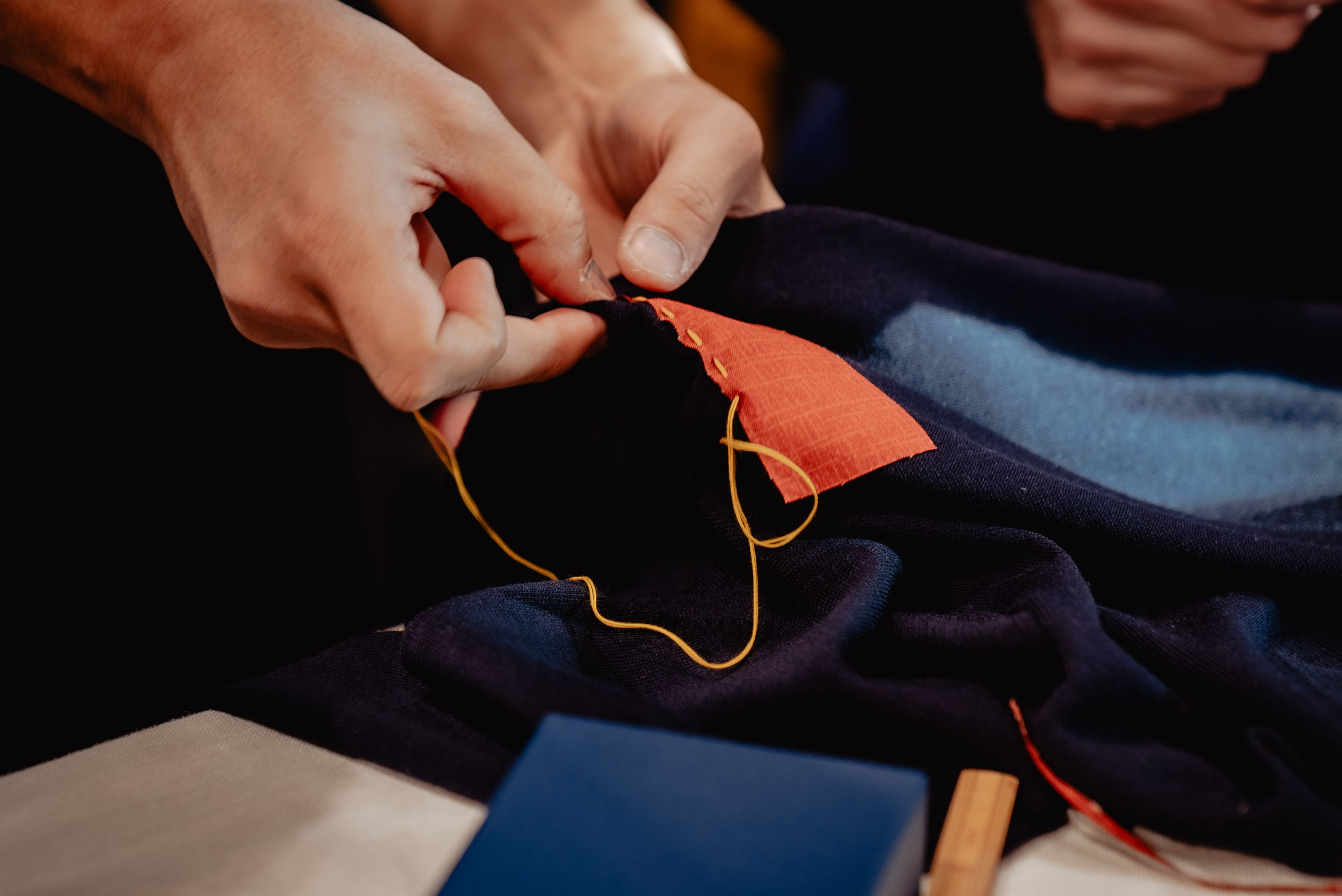 Uniqlo cũng là thương hiệu dành nguồn lực để nghiên cứu vấn đề tái chế.