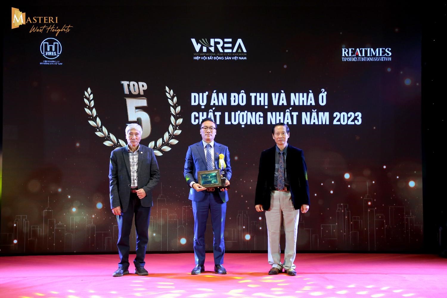 Dự án Masteri West Heights được vinh danh Top 5 dự án đô thị và nhà ở chất lượng nhất năm 2023.