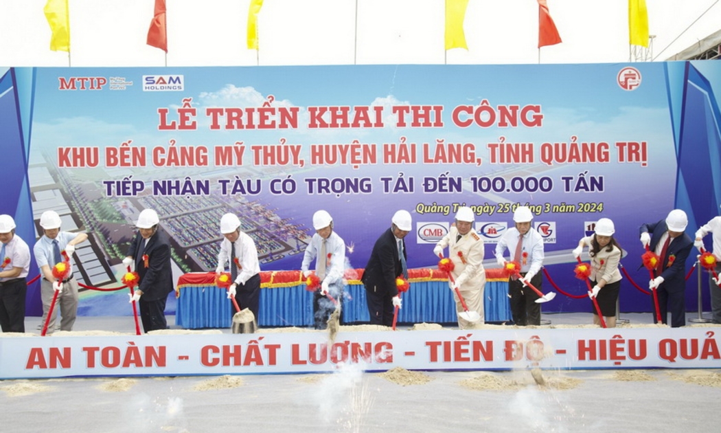 Tái triển khai thi công dự án bến cảng Mỹ Thủy sau 4 năm