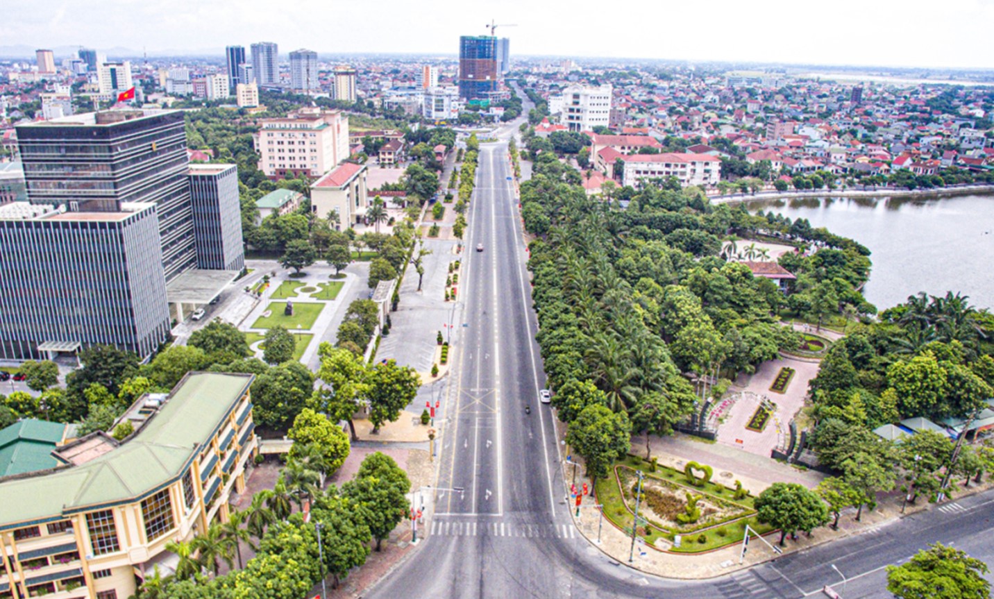 Cơ sở hạng tầng của thành phố Vinh ngày càng hoàn thiện và trở thành lợi thế của địa phương trong thu hút đầu tư. Ảnh: Quang Vinh