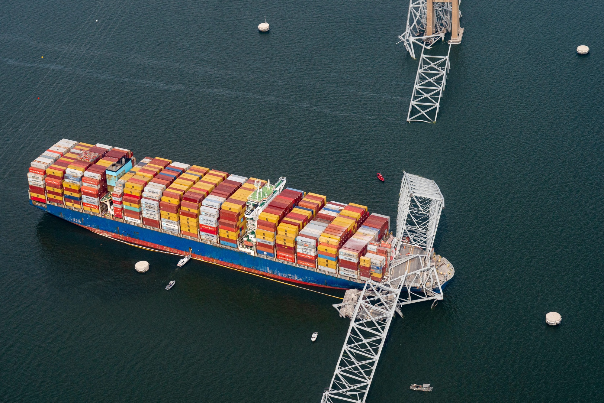 Nh&agrave; chức tr&aacute;ch Mỹ c&oacute; thể phải mất nhiều tuần để đưa cảng ở Baltimore hoạt động trở lại sau vụ việc - Ảnh: Bloomberg