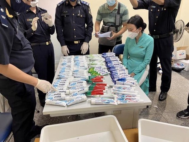 $1-Billion-Dollar Drug Ring Busted in Vietnam As Flight Attendants Case Leads to Massive Crackdown