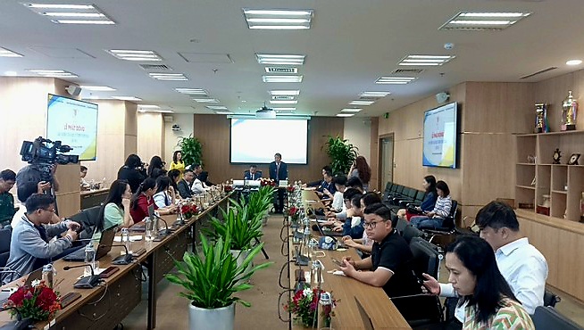 Toàn cảnh lễ phát động.