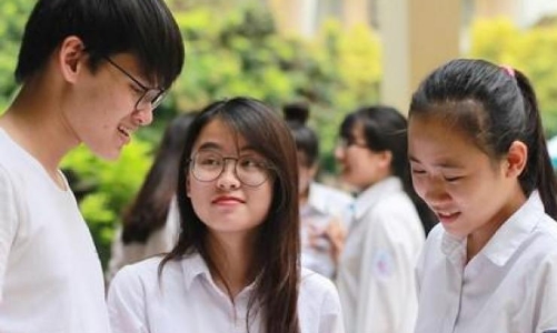 Hai trường chuyên 