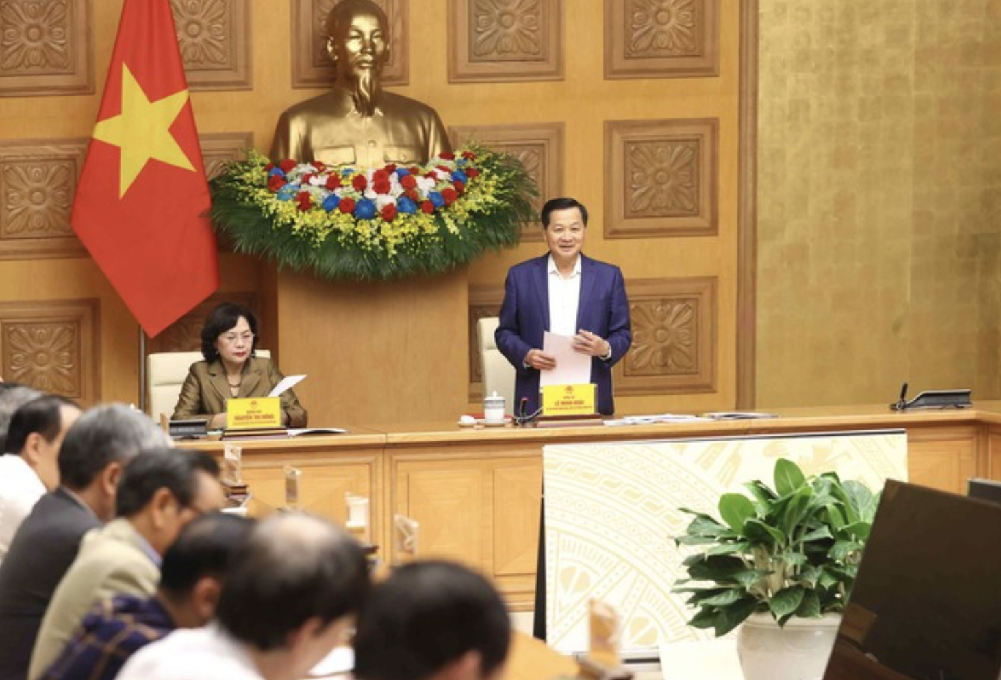 Ph&oacute; Thủ tướng L&ecirc; Minh Kh&aacute;i, Chủ tịch Hội đồng Tư vấn ch&iacute;nh s&aacute;ch t&agrave;i ch&iacute;nh, tiền tệ quốc gia chủ tr&igrave; cuộc họp to&agrave;n thể của Hội đồng chiều 28/3 - Ảnh: VGP.