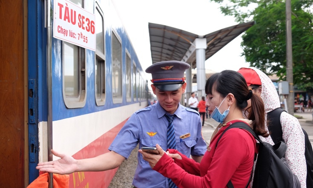 Bộ Giao thông vận tải đề nghị kiểm tra việc thực hiện kê khai giá cước, niêm yết giá cước vận tải, giá vé tàu, vé xe theo quy định.