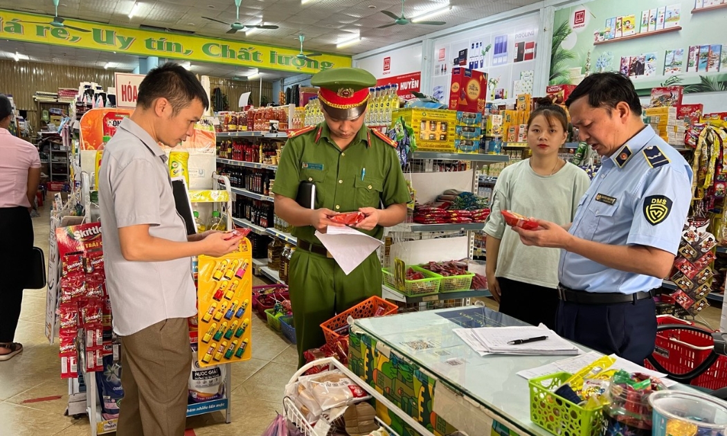 Doanh nghiệp phải kê khai giá và làm rõ nguyên nhân điều chỉnh giá với nhiều loại hàng hóa, dịch vụ.