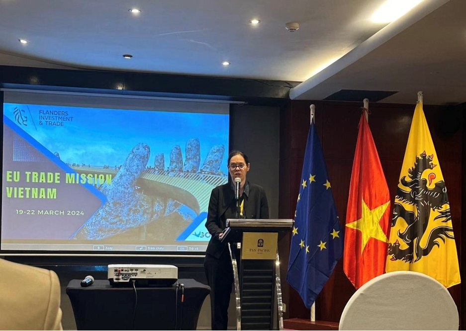 Bà Eve Devoldere, Tham tán Thương mại và Đầu tư vùng Flanders, Đại sứ quán Bỉ phát biểu tại hội thảo