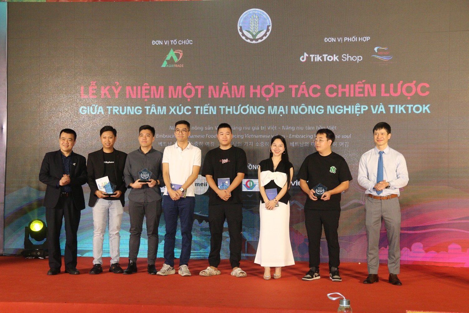 Các đối tác tham gia chương trình.