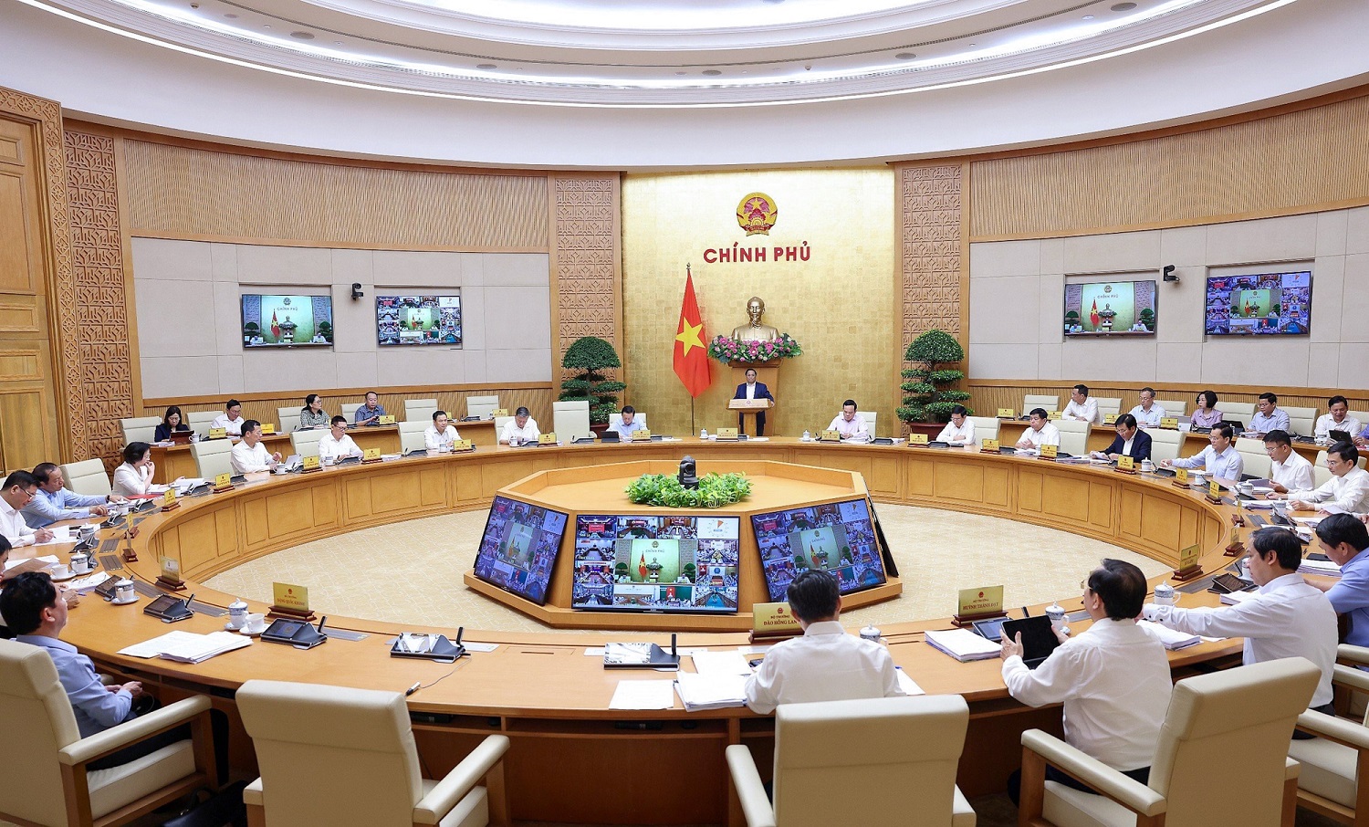 Thủ tướng Phạm Minh Chính chủ trì phiên họp Chính phủ thường kỳ tháng 3/2024. Ảnh: VGP.